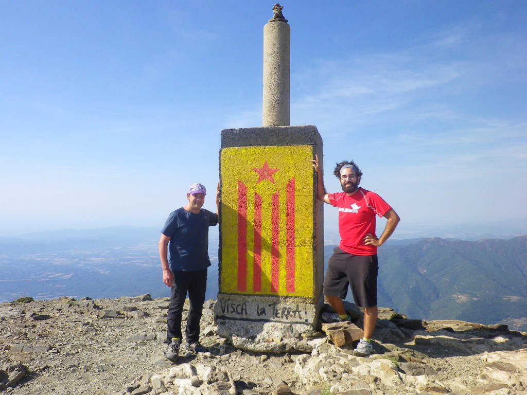 Hem fet el cim! El Turó de l'Home, amb també 1706 m., és el sostre comarcal del Vallès Oriental.